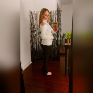 XOXO SWEATER, CREAM, Size Medium